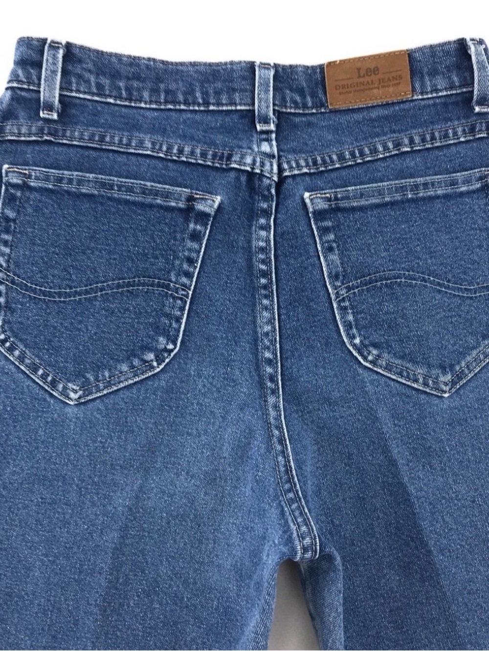 Vintage 90s Lees Women's - Lazy S Stitching on Rear Pockets- High Waist Straight